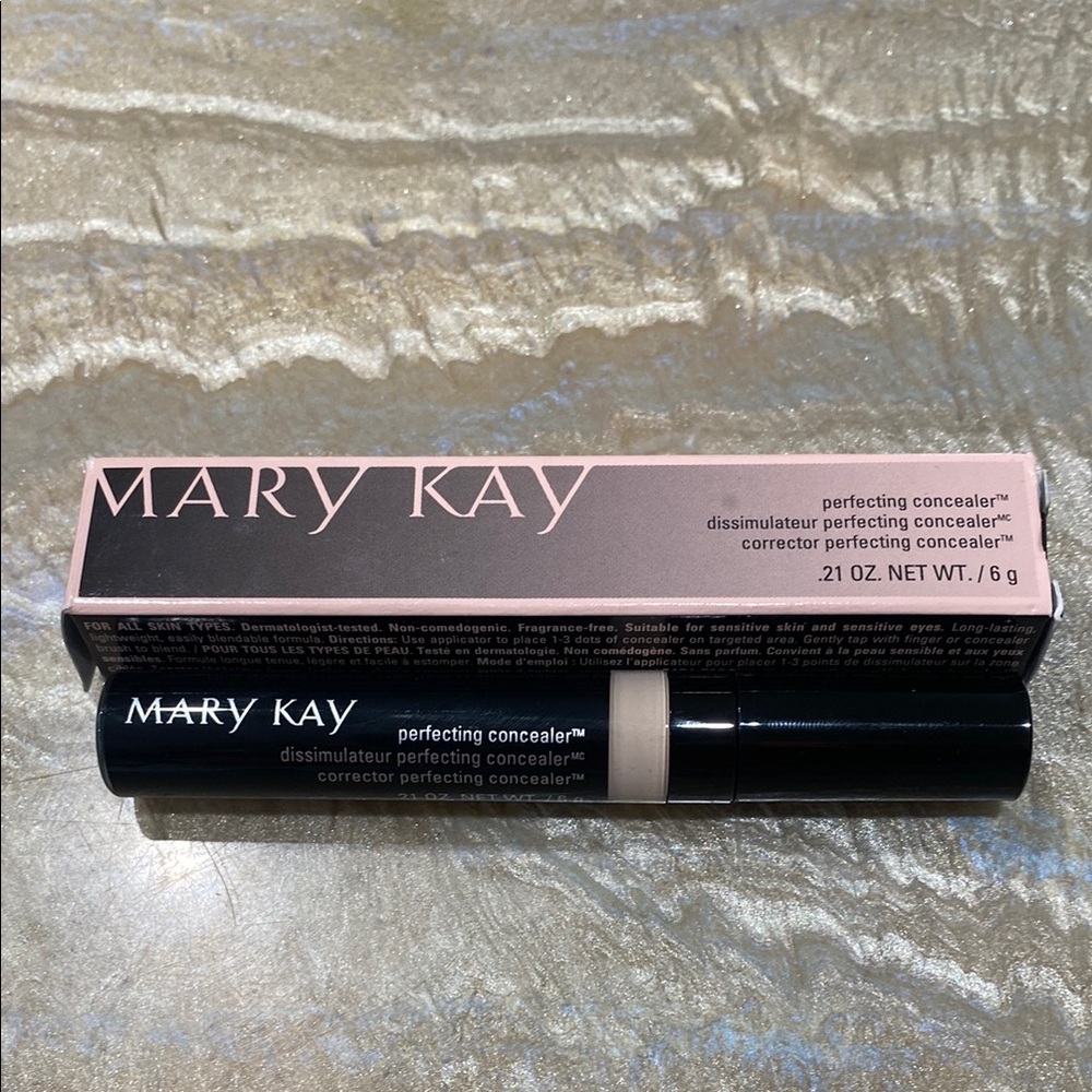 Mary Kay Light Ivory Perfecting Concealer for All Skin Types